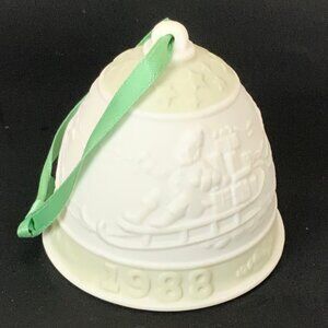 Lladro 1988 Collectible Porcelain Christmas Bell White Green Embossed Design